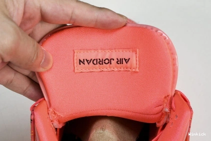 NRG WMNS BLACK-VOLT' PUNCH JORDAN AQ9128-600 RETRO AIR 4 'HOT 1113